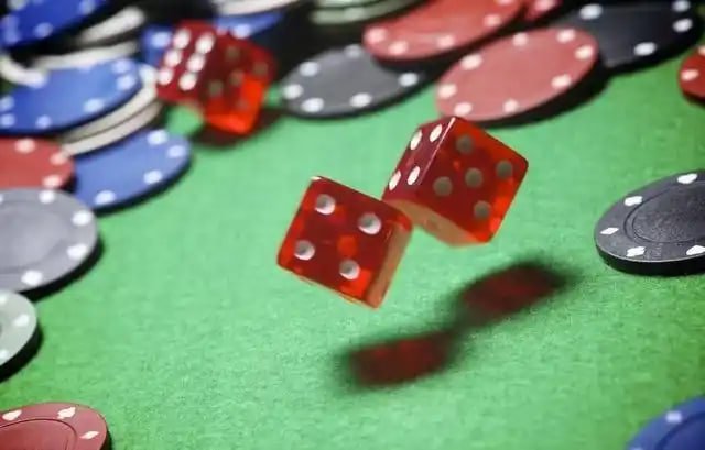 Lucky Club စလော့ဂိမ်း Jackpot Slots Reels Spinning မြင်ကွင်း – Myanmar Online Slots Gameplay
